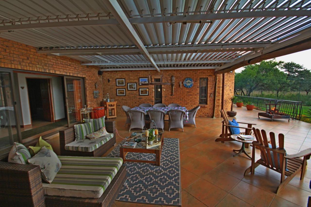 Karee & Wild Olive Guest Lodge Hekpoort Екстериор снимка